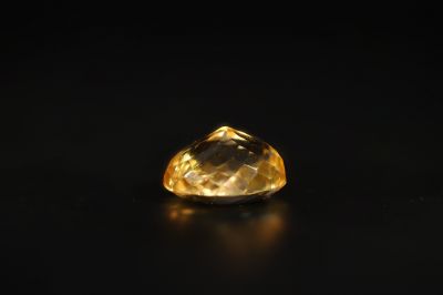 392025 Original Golden Topaz stone (Citrine/Sunehla) - 13.50 Carat Weight - Origin India
