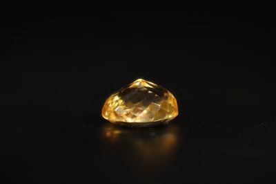 392026 Original Golden Topaz stone (Citrine/Sunehla) - 15.50 Carat Weight - Origin India