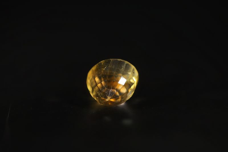 392032 Original Golden Topaz stone (Citrine/Sunehla) - 10.50 Carat Weight - Origin India