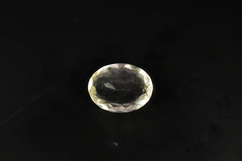 392035 Original Golden Topaz stone (Citrine/Sunehla) - 12.00 Carat Weight - Origin India