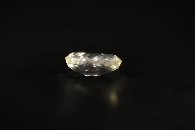 392035 Original Golden Topaz stone (Citrine/Sunehla) - 12.00 Carat Weight - Origin India