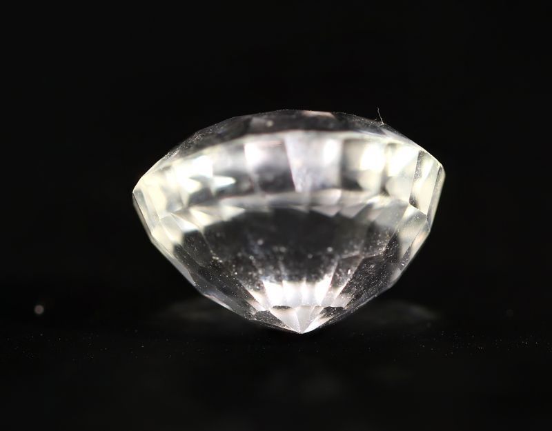 392037 Golden Topaz stone (Citrine/Sunehla) - 10.50 Carat Weight - Origin India
