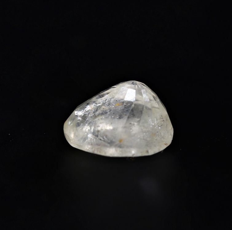 Yellow Sapphire Gemstone - Pukhraj Ratan - 4.25 Carat Weight - Thailand Origin