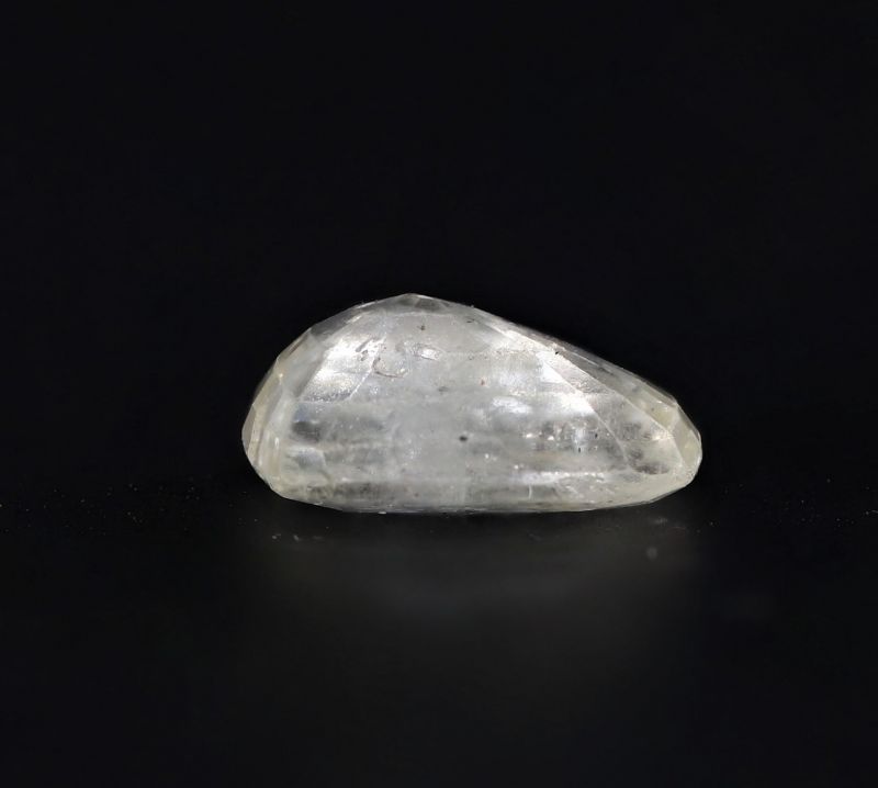 Yellow Sapphire Gemstone  Pukhraj Ratan  4.25 Carat Weight  Origin Sri Lanka 722025