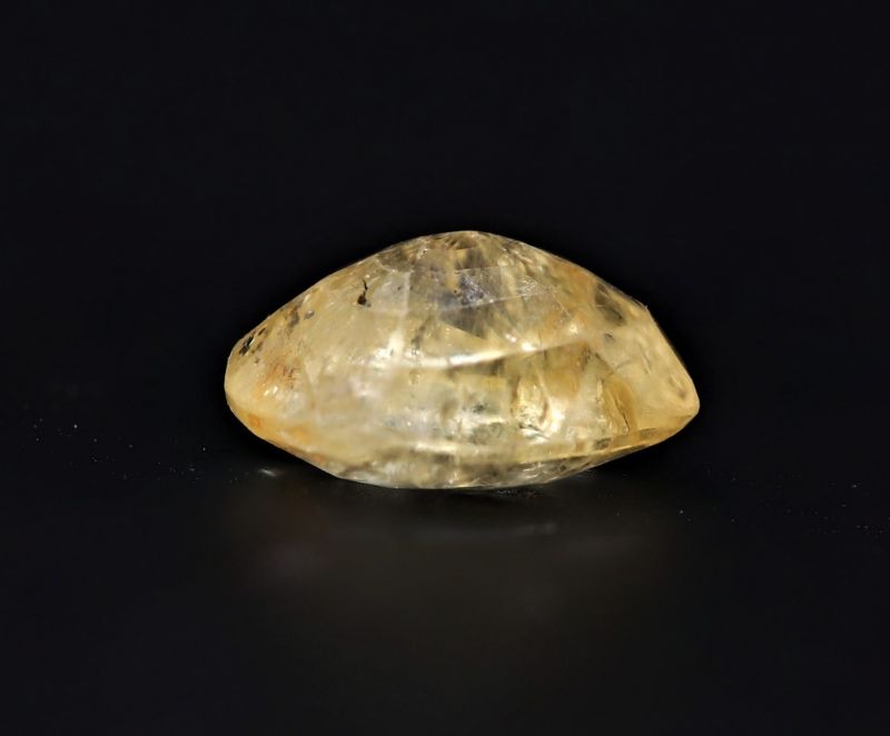 Yellow Sapphire Gemstone  Pukhraj Ratan  4.00 Carat Weight  Origin Sri Lanka 722026