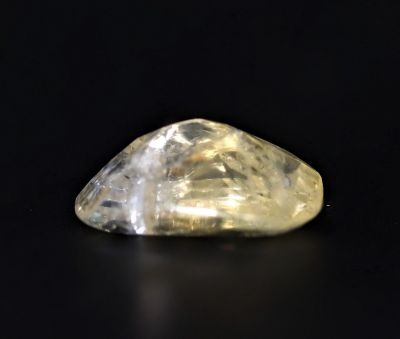 Yellow Sapphire Gemstone  Pukhraj Ratan  4.25 Carat Weight  Origin Sri Lanka 722034