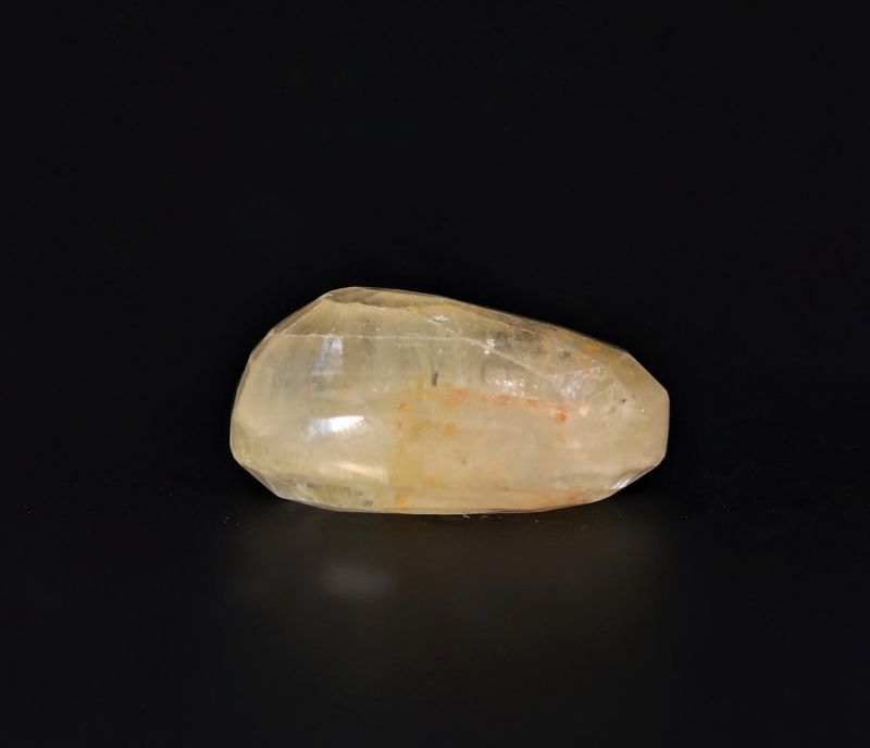 Original Yellow Sapphire Gemstone  Pukhraj  5.25 Carat Weight  Origin Sri Lanka 722038