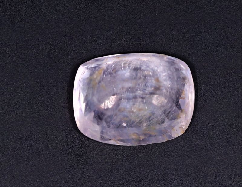Original Yellow Sapphire Gemstone  Pukhraj  5.5 Carat Weight  Origin Sri Lanka 722047