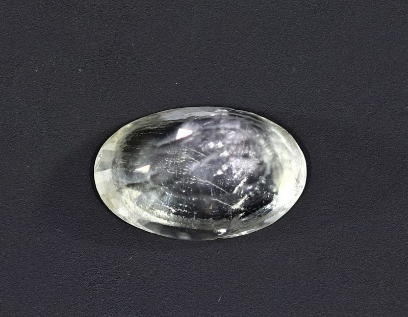 Original Yellow Sapphire Gemstone  Pukhraj  4.25 Carat Weight  Origin Sri Lanka 722048