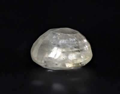 Original Yellow Sapphire Gemstone  Pukhraj  4.25 Carat Weight  Origin Sri Lanka 722051
