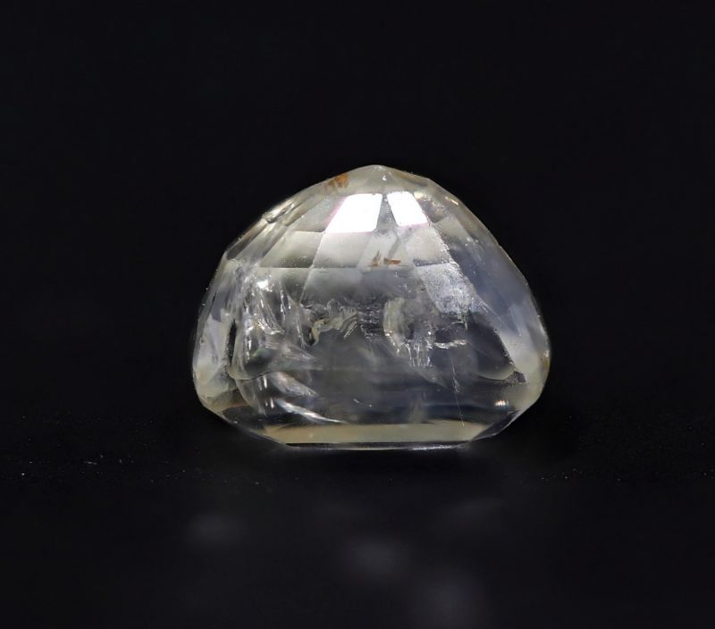 Natural Yellow Sapphire Gemstone  Pukhraj  4 Carat Weight  Origin Sri Lanka 722055