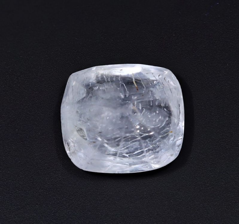 Natural Yellow Sapphire Gemstone  Pukhraj  4.5 Carat Weight  Origin Sri Lanka 722058