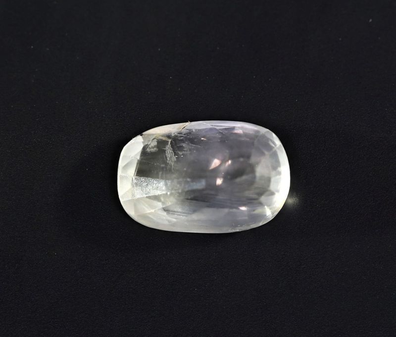 Natural Yellow Sapphire Gemstone  Pukhraj  3.5 Carat Weight  Origin Sri Lanka 722071