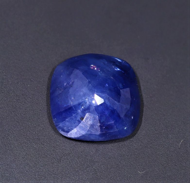 882027 Blue Sapphire stone (Neelam) -4.50 Carat Weight - Origin Sri Lanka