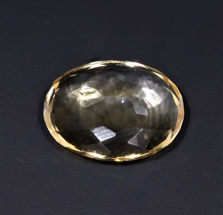 251725 Natural Golden Topaz stone (Citrine/Sunehla) - 4.95 Carat Weight - Origin India