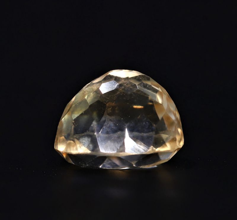 251726 Natural Golden Topaz stone (Citrine/Sunehla) - 8.45 Carat Weight - Origin India