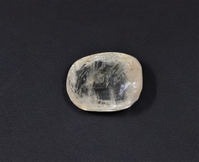 Original Yellow Sapphire Gemstone  Pukhraj  5.25 Carat Weight  Origin Sri Lanka 722039