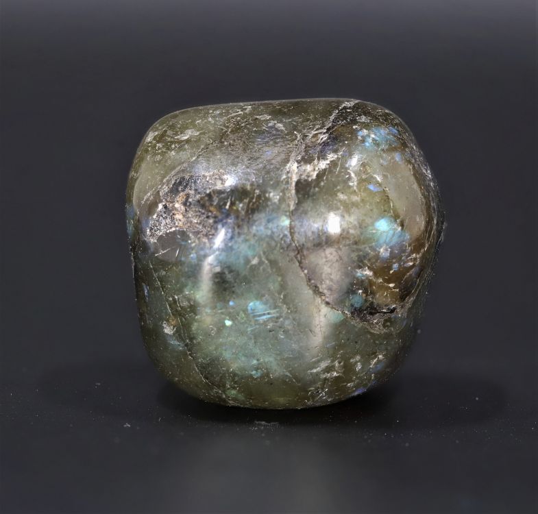 962001-Original-Labradorite Stone-81-Carat Weight-Origin Australia