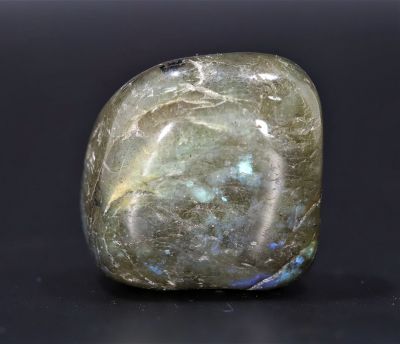 962004-Certified-Labradorite Stone-69.25-Carat Weight-Origin Australia