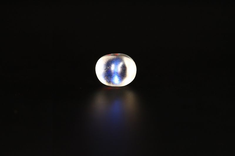 812009 Original Moon Stone (Chandrakant Mani) 8 Carat Weight Origin Shri Lanka