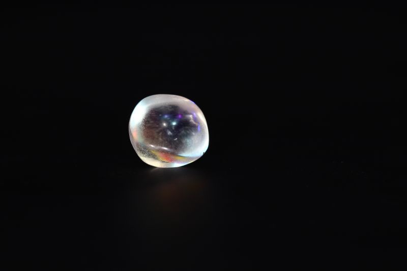 812011 Original Moon Stone (Chandrakant Mani) 9.00 Carat Weight Origin Shri Lanka