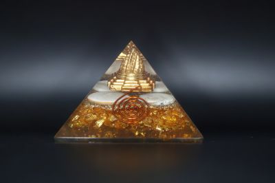 Sunehla+Gomti Chakra+Crystal+Shree Yantra+ ORG Pyramid-SJRER_PS_127