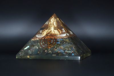 Labradorite Stone+Gomti Chakra+Shree Yantra+ORG+ Pyramid-SJRER_PS_130