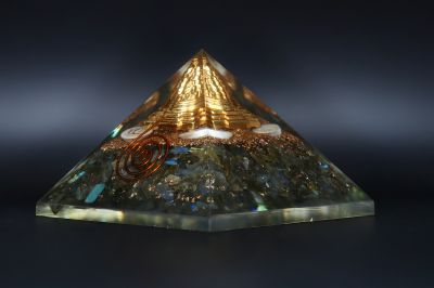 Labradorite Stone+Gomti Chakra+Shree Yantra+ORG+ Pyramid-SJRER_PS_130